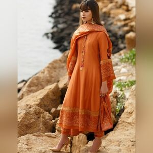 FTA Madras Orange Panelled Top with Dupatta